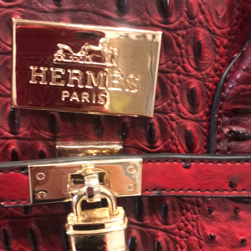 Red Structured Tote Handbag with Gold Hardware - Picture 2 of 10